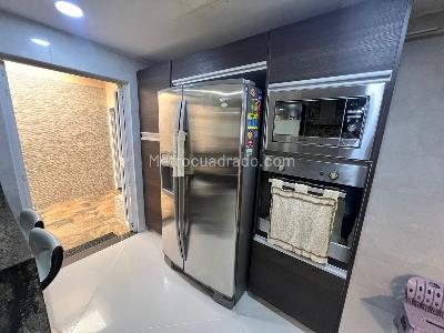 Casa de 4 alcobas en venta en Prados De Cañaveral, Floridablanca, 174 m² · foto 5 de 20