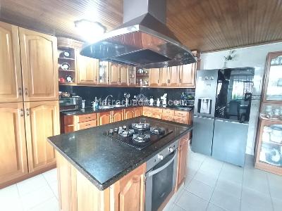 Casa de 5 alcobas en venta en Provenza, Bucaramanga, 341 m² · foto 5 de 20