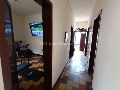 Casa de 5 alcobas en venta en Centro, Bucaramanga, 260 m² · foto 10 de 14