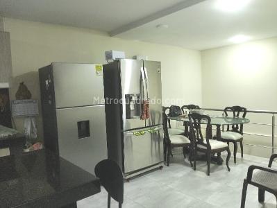 Casa de 4 alcobas en venta en Diamante 2, Bucaramanga, 325 m² · foto 2 de 11