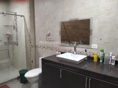 Casa de 4 alcobas en venta en Diamante 2, Bucaramanga, 325 m² · foto 10 de 11