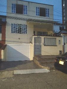 Casa de 4 alcobas en venta en Diamante 2, Bucaramanga, 325 m² · foto 11 de 11