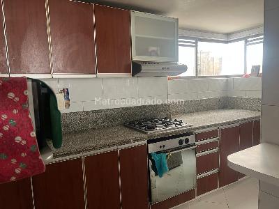 Apartamento de 4 alcobas en venta en Sotomayor, Bucaramanga, 196 m² · foto 3 de 20