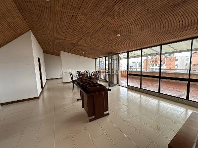 Apartamento de 4 alcobas en venta en Sotomayor, Bucaramanga, 229 m² · foto 2 de 15