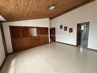 Apartamento de 4 alcobas en venta en Sotomayor, Bucaramanga, 229 m² · foto 10 de 15