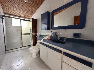 Apartamento de 4 alcobas en venta en Sotomayor, Bucaramanga, 229 m² · foto 14 de 15