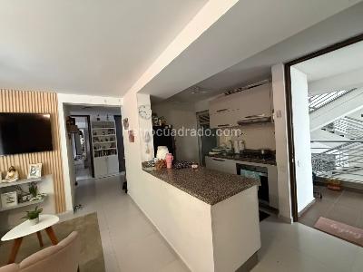 Apartamento de 3 alcobas en venta en Abadia Conj Res Monte Casino, Floridablanca, 75 m² · foto 2 de 13