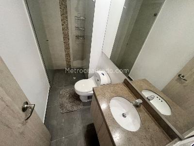 Apartamento de 3 alcobas en venta en Calle 200, Floridablanca, 84 m² · foto 10 de 16