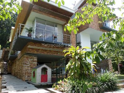 Casa de 4 alcobas en venta en Floridablanca, Floridablanca, 484 m² · foto 4 de 16