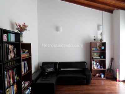 Casa de 4 alcobas en venta en Floridablanca, Floridablanca, 484 m² · foto 9 de 16