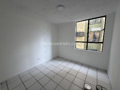Apartamento de 3 alcobas en venta en Fontana, Bucaramanga, 70 m² · foto 10 de 13
