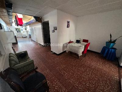 Casa de 5 alcobas en venta en Garcia Rovira, Bucaramanga, 250 m² · foto 3 de 9