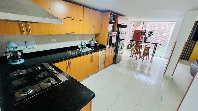 Casa de 4 alcobas en venta en Lagos Iii, Floridablanca, 192 m² · foto 5 de 19