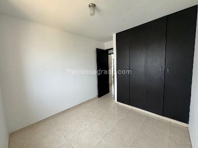 Apartamento de 3 alcobas en venta en Jardines De Coaviconsa, Bucaramanga, 71 m² · foto 6 de 11