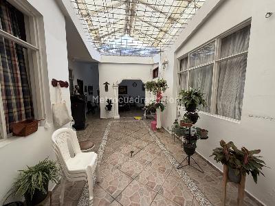 Casa de 5 alcobas en venta en El Prado, Bucaramanga, 225 m² · foto 4 de 11