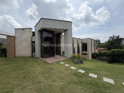 Casa de 4 alcobas en venta en Ruitoque, Floridablanca, 309 m² · foto 3 de 20
