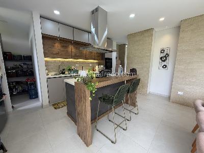 Casa de 4 alcobas en venta en Ruitoque, Floridablanca, 309 m² · foto 9 de 20
