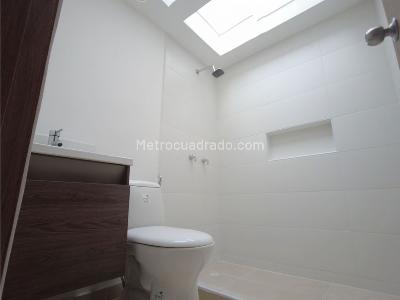 Casa de 5 alcobas en venta en La Victoria, Bucaramanga, 308 m² · foto 9 de 20