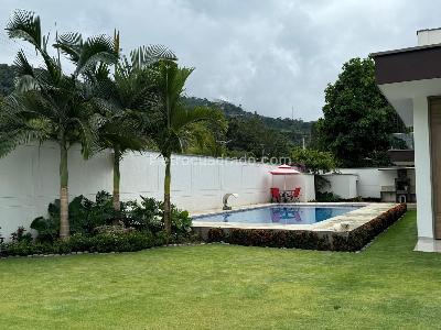 Casa de 5 alcobas en venta en Entre Floridablanca Y Piedecuesta, Floridablanca, 460 m² · foto 4 de 20