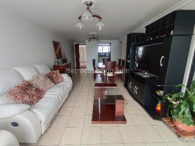 Apartamento de 3 alcobas en venta en Torres De Cañaveral, Floridablanca, 131 m² · foto 9 de 18