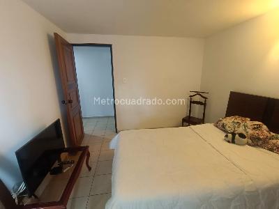 Apartamento de 3 alcobas en venta en Torres De Cañaveral, Floridablanca, 131 m² · foto 13 de 18