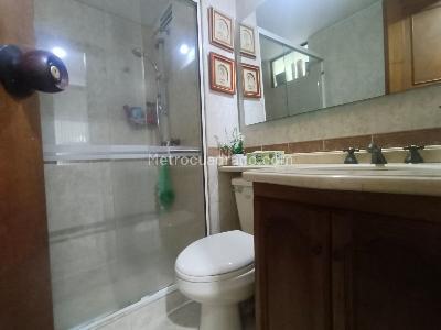 Apartamento de 3 alcobas en venta en Torres De Cañaveral, Floridablanca, 131 m² · foto 16 de 18