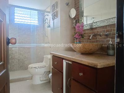 Apartamento de 3 alcobas en venta en Torres De Cañaveral, Floridablanca, 131 m² · foto 17 de 18