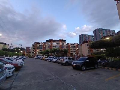 Apartamento de 4 alcobas en venta en Altos De Fontana, Bucaramanga, 121 m² · foto 2 de 20