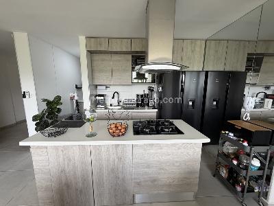 Apartamento de 3 alcobas en venta en Anillo Vial, Floridablanca, 83 m² · foto 3 de 16