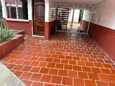 Casa de 3 alcobas en venta en Fontana, Bucaramanga, 140 m² · foto 4 de 15