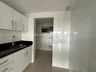 Apartamento de 2 alcobas en venta en Conj Res Mediterrane Royal, Floridablanca, 86 m² · foto 5 de 20