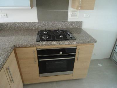 Apartamento de 3 alcobas en venta en Cañaveral, Floridablanca, 81 m² · foto 5 de 11