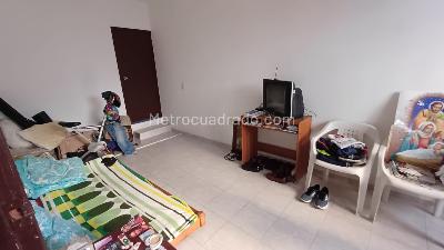 Casa de 5 alcobas en venta en La Aurora, Bucaramanga, 118 m² · foto 11 de 16
