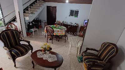 Casa de 5 alcobas en venta en La Aurora, Bucaramanga, 118 m² · foto 15 de 16