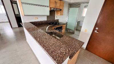 Apartamento de 3 alcobas en venta en Cañaveral, Floridablanca, 81 m² · foto 2 de 16