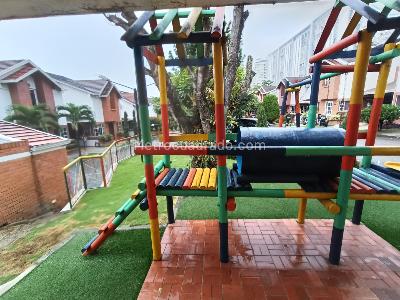 Casa de 5 alcobas en venta en Cañaveral, Floridablanca, 296 m² · foto 2 de 19