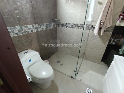Casa de 5 alcobas en venta en Cañaveral, Floridablanca, 296 m² · foto 18 de 19