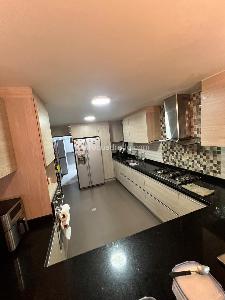 Casa de 5 alcobas en venta en Provenza, Bucaramanga, 322 m² · foto 8 de 20