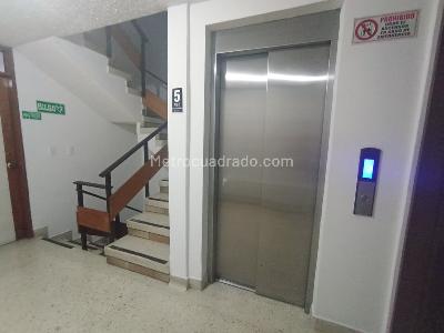 Apartamento de 4 alcobas en venta en Mejoras Publicas, Bucaramanga, 93 m² · foto 2 de 19
