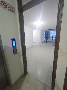 Apartamento de 4 alcobas en venta en Mejoras Publicas, Bucaramanga, 93 m² · foto 3 de 19