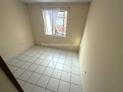Casa de 4 alcobas en venta en El Bosque, Floridablanca, 129 m² · foto 15 de 20