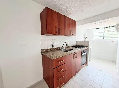 Apartamento de 3 alcobas en venta en Condado Campestre, Floridablanca, 88 m² · foto 3 de 15