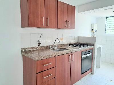 Apartamento de 3 alcobas en venta en Condado Campestre, Floridablanca, 88 m² · foto 4 de 15