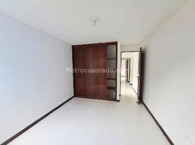 Apartamento de 3 alcobas en venta en Condado Campestre, Floridablanca, 88 m² · foto 6 de 15