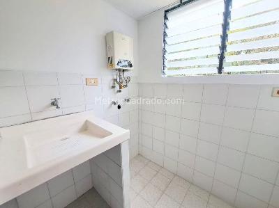 Apartamento de 3 alcobas en venta en Condado Campestre, Floridablanca, 88 m² · foto 9 de 15