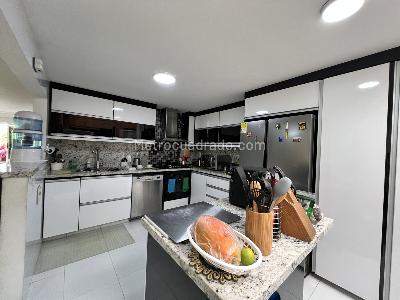 Casa de 5 alcobas en venta en Quintas Del Campestre, Floridablanca, 186 m² · foto 14 de 20