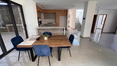 Casa de 4 alcobas en venta en Lagos Del Cacique, Bucaramanga, 486 m² · foto 13 de 20