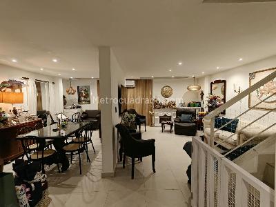 Casa de 5 alcobas en venta en Palmeras Del Cacique, Bucaramanga, 237 m² · foto 2 de 20