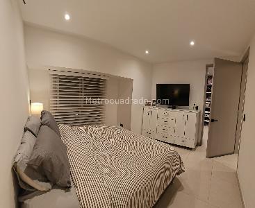 Casa de 5 alcobas en venta en Palmeras Del Cacique, Bucaramanga, 237 m² · foto 5 de 20
