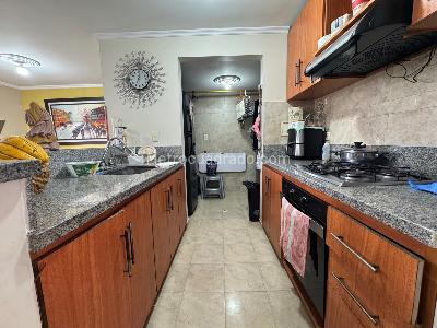 Apartamento de 3 alcobas en venta en San Luis, Bucaramanga, 69 m² · foto 2 de 14